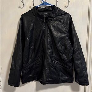 Laura Lane Women’s 1X Faux Leather Long‎ Sleeve Zip Up Black Jacket Pockets Moto